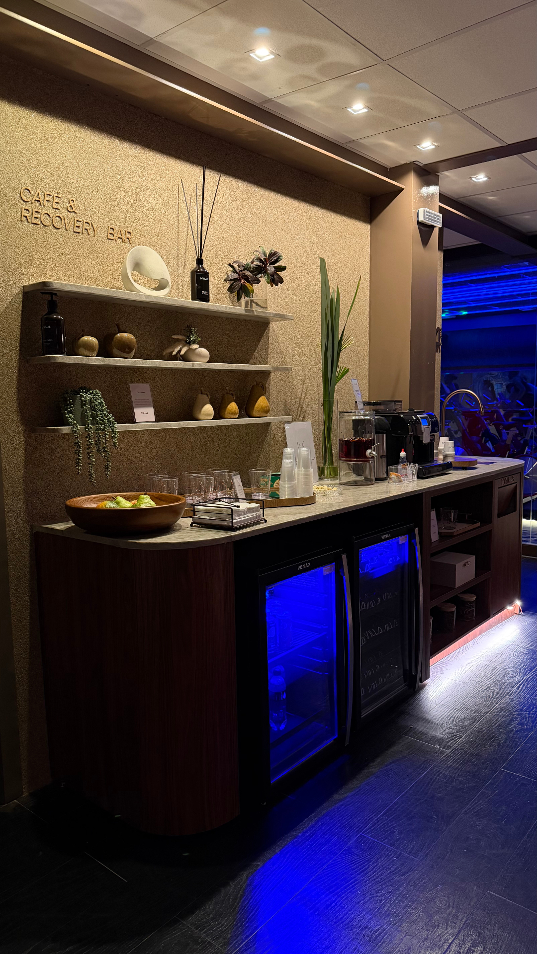 Café & Recovery Bar